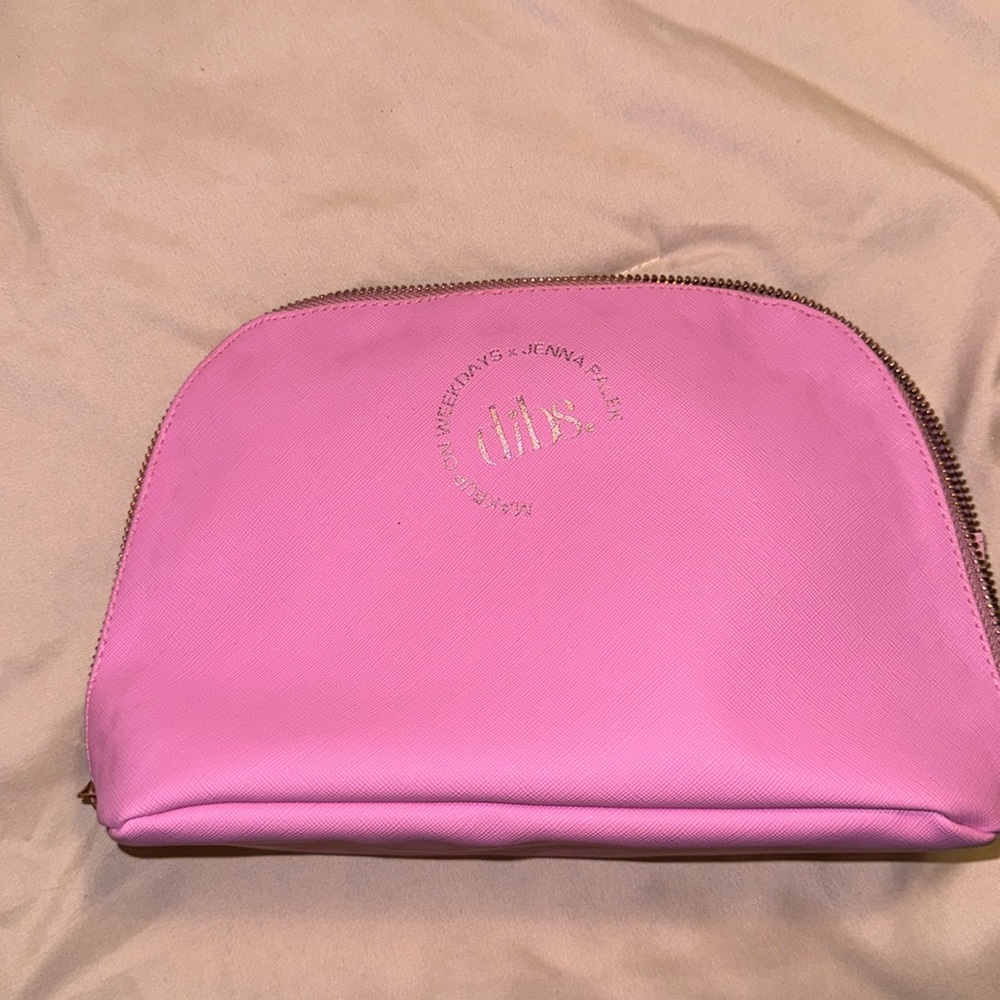 Dibs beauty makeup bag